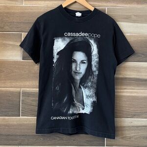 Cassadee Pope 2014 Canadian Tour Black Band Tee T Shirt Size Small Pop Country